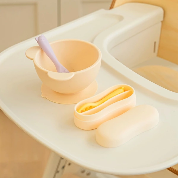 【当日出荷】リリーブ ファースト離乳食スプーン専用シリコンケース reliev ベビー食器用ケース 離乳食用食器 出産お祝い プレゼント 子供用食器 医療用シリコン使用 テーブルウェア